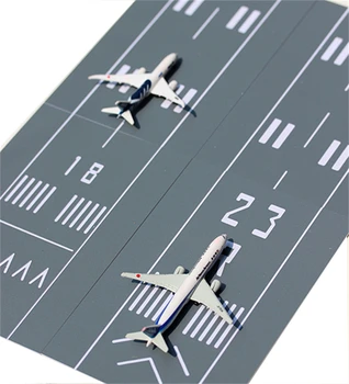 DIY Mini szimuláció Utasszállító repülőgép modell Kifutópálya platform Civil Repülés Felszállás Leszállás Háttér Homokasztal Asztali játék