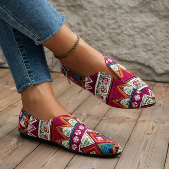 Női lakások 2023 nyár Új divat Légáteresztő tornacipők Nők Könnyű csúszás alkalmi cipőn Női naplopók Zapatillas Mujer