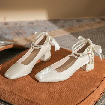 Afrikai női cipőpapucs arany sarkú cipő sekély száj 2023 szögletes orrú bordó slip-on csipke menyasszonyi bársony legújabb 3cm bézs