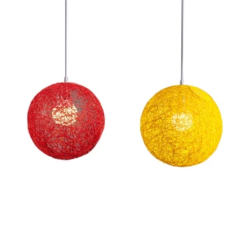 2 db rattan és kendergolyó csillár Egyéni kreativitás gömb alakú rattan fészek lámpaernyő piros & sárga