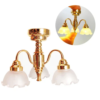 1:12 Babaház miniatűr LED arany mennyezeti lámpa csillár Otthoni világítás modell bútor dekoráció Játék babaház kiegészítők