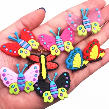 1PCS Színes rajzfilm állatok Pillangó lány ajándék cipő Charm cipőcsat kiegészítők Diy dekoráció karszalag