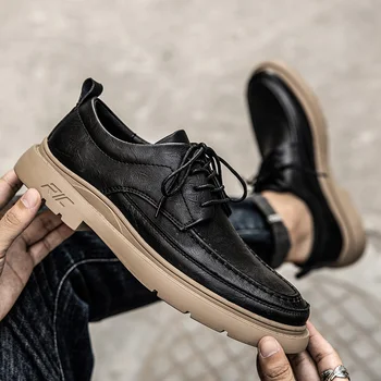 Kiváló minőségű férfi bőrcipők 2022 Divatmárka alkalmi cipők 2022 Kényelmes ruha lapos cipő férfiaknak Fekete fűzős Oxfords cipő