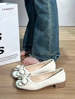 Moccasin cipő Slip-on női lábbeli csokorcsomó alkalmi tornacipő Sekély száj kerek lábujj 2023 divat női puha mokaszinok csúszás