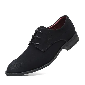 Legújabb férfi ruhacipők Bullock Oxfords cipők férfiaknak Lélegző formális esküvői cipők Férfi Leaher cipők Luxus férfi cipők