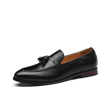 2024 Hivatalos cipők Férfi bőr irodai cipők Férfiak Klasszikus ruha Loafers Luxus üzleti férfi cipők