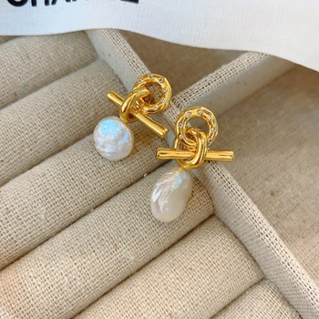 Natural Pearl Design Elegáns természetes édesvízi gyöngy fülbevaló Egyedi személyiség Knot Link barokk gyöngy fülbevaló ékszerek