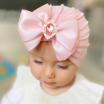 Aranyos ragyogó strassz csokor Csecsemő indiai kalap Puha bőrbarát pamut Baby Girl sapkák turbán divat Kézzel készített íjak Fejfedők