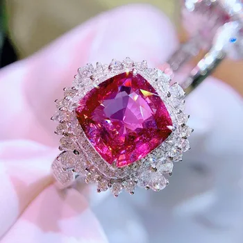 Luxus szimulált rubin cirkon gyűrű nőknek Divat hangulatos ötvözet ujjgyűrű női parti eljegyzési ékszerek