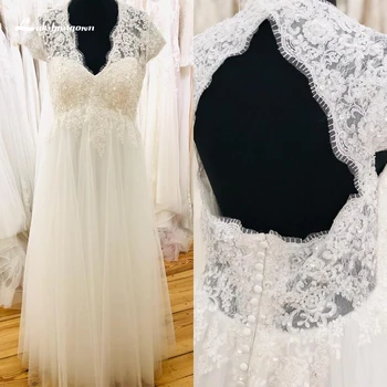 Boho Szexi V-nyakú rövid ujjú hát nélküli gomb gyöngyfűző csipke rátétek A-vonalú esküvői ruhák háló Menyasszonyi strandseprés vestido