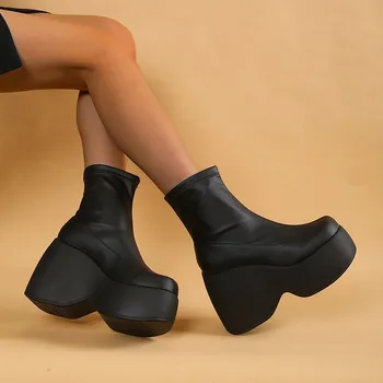 vadonatúj gótikus stílus szexi elegáns vaskos platform női bokacsizma Nagy méretű gyaloglás kényelmes női cipő Platform cipő 2023